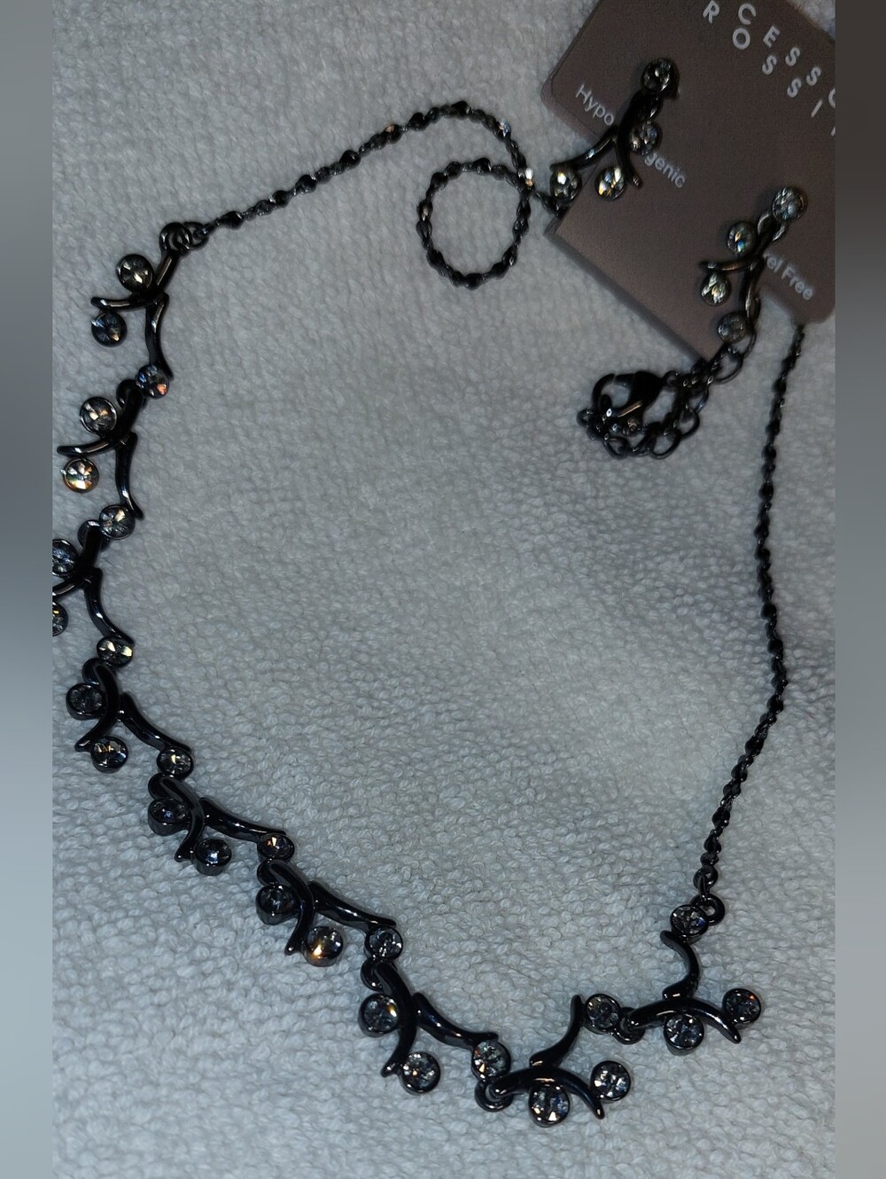 Crystal Accent Black Vine Necklace Earring Set by Unknown Brand